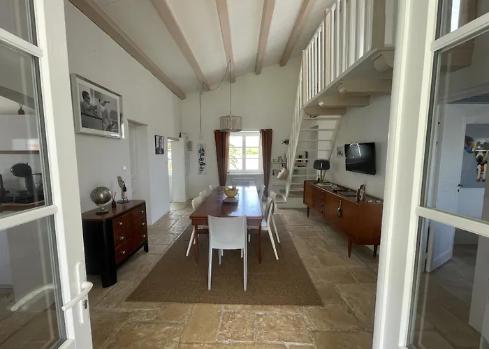 La Du Martray 度假居 *